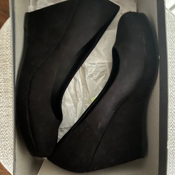 Black dress shoe - Picture 10 of 11